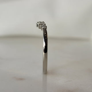 Curved Diamond Band