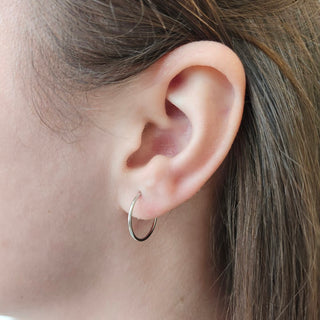 14k White Gold Small Sleeper Hoops