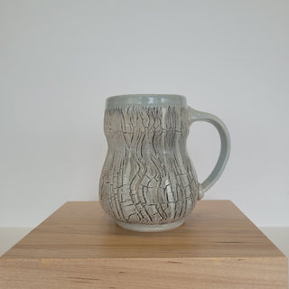 Tall Woodland Bee Mug 11