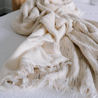 Sketched Crinkle Fleece Lined Throw - Natural with Grey