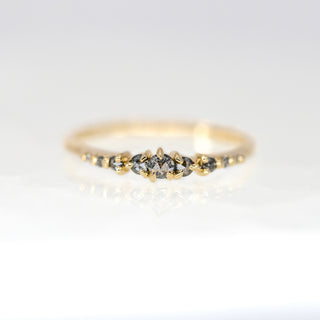 Cyndra Ring Salt & Pepper