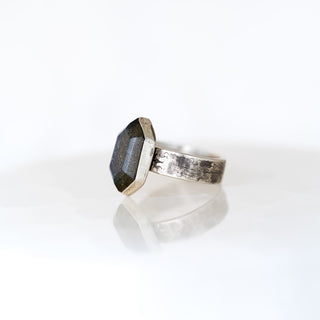 Labradorite Shield Ring