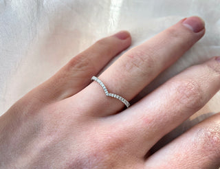 White Gold Diamond V-Band