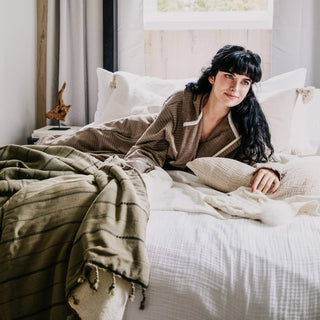 Fleece Lined Irena Throw - Bark