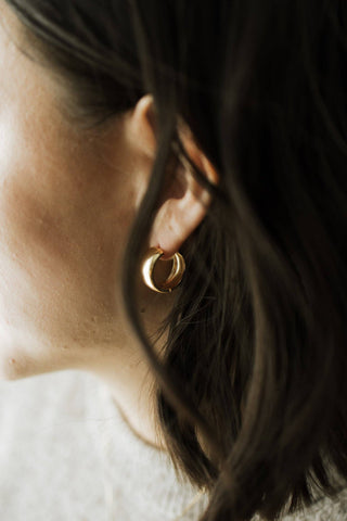 Aura Hoops Gold Bold