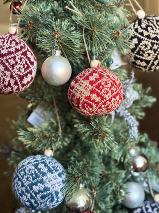 Nordic Yarn Ornament