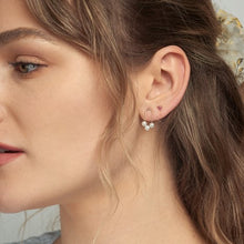 Load image into Gallery viewer, Poppy Finch Gold Arch Pearl Trio Stud Earrings