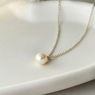 Pearl Pendant Necklace