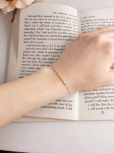 Load image into Gallery viewer, Lovassion &quot;Sister&quot; Morse Code Bracelet