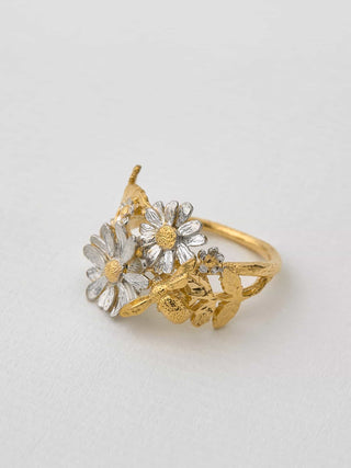 Posy Bloom Bee Ring