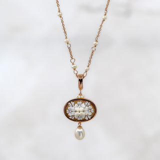 Rose Anastasia Fiori Pearl Necklace
