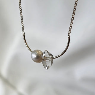 Mini Bar Pearl & Herkimer Diamond Quartz Pendant