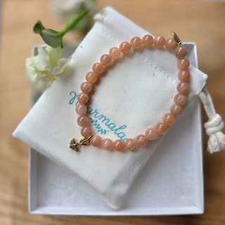 Honey Bee Sunstone Bracelet