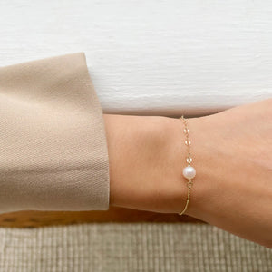 Poppy Finch Contrast Oval Bead Chain Pearl Bracelet