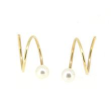 Load image into Gallery viewer, Poppy Finch Spiral Pearl Earrings