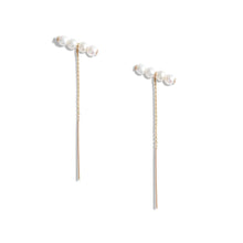 Load image into Gallery viewer, Poppy Finch Baby Pearl Threader Earrings