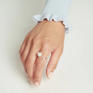 Poppy Finch Double Pearl Open Spiral Ring
