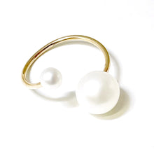 Load image into Gallery viewer, Poppy Finch Double Pearl Open Spiral Ring