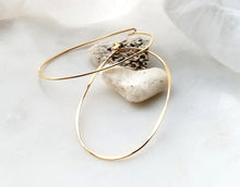 Load image into Gallery viewer, Large Oval Hoop Earrings Yellow Gold Filled