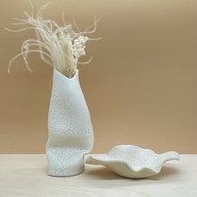 Load image into Gallery viewer, Mini Twist Vase - F