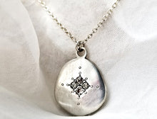 Load image into Gallery viewer, Organic Four Star Necklace