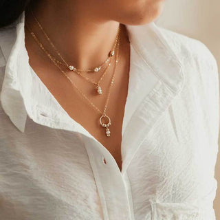 Strut Jewelry White Pearl Bead Circle Necklace