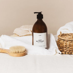 La Vie Geranium Ho Wood Cleansing Milk