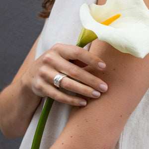 Kat Cadegan Free Bird Feather Ring