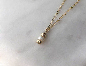 Strut Jewelry White Pearl Drop Necklace